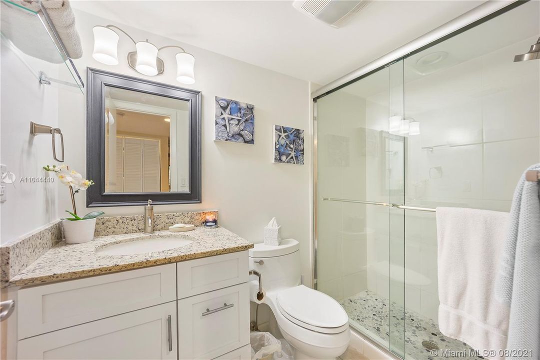 Recently Sold: $995,000 (1 beds, 1 baths, 0 Square Feet)