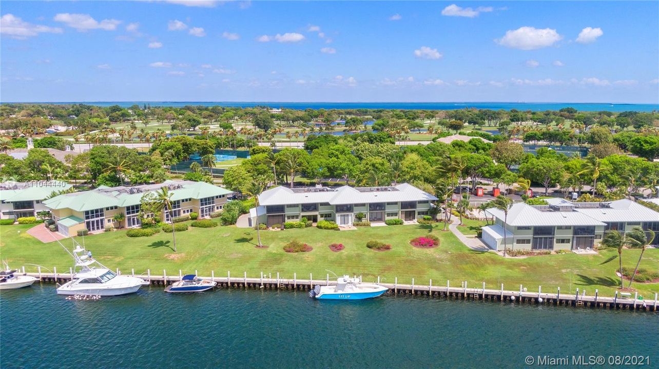 Recently Sold: $995,000 (1 beds, 1 baths, 0 Square Feet)