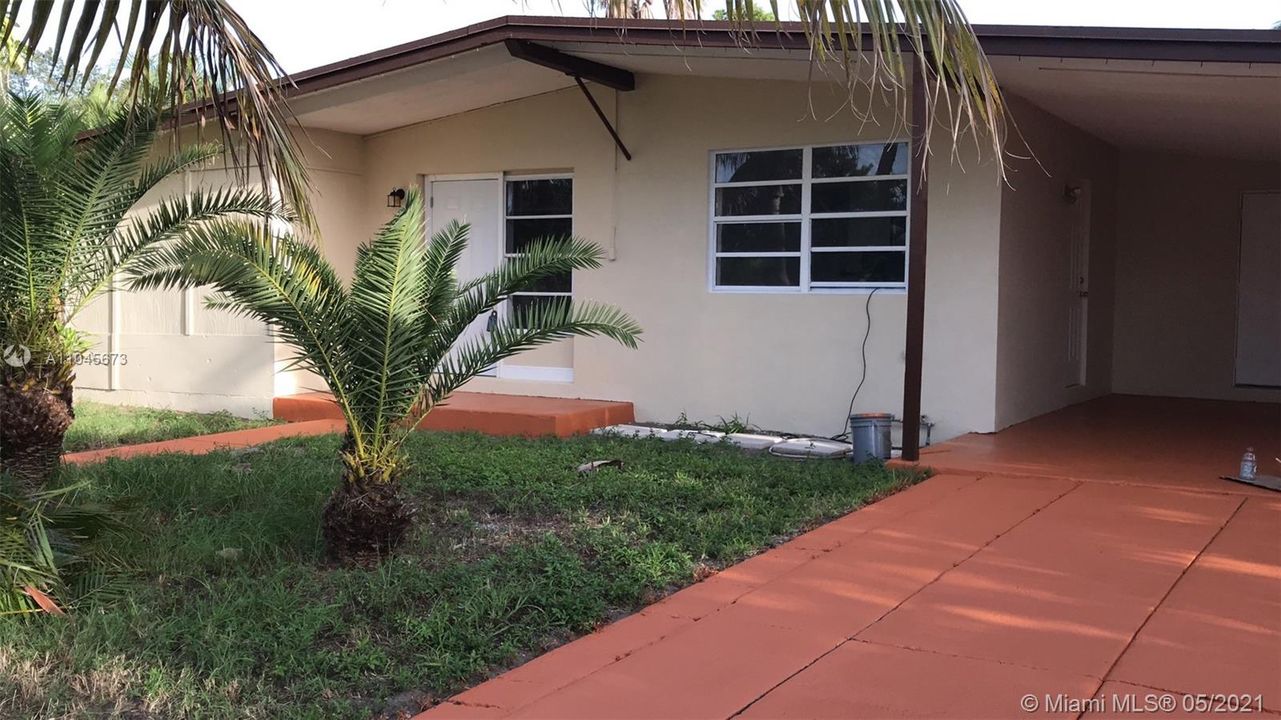 Recently Sold: $211,000 (3 beds, 1 baths, 997 Square Feet)