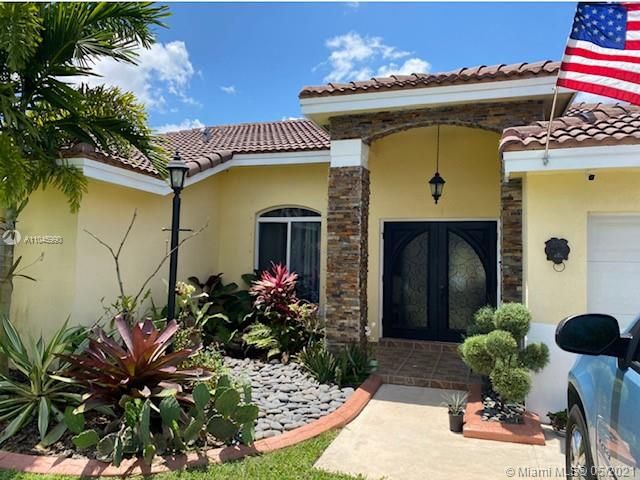 Recently Sold: $599,000 (4 beds, 2 baths, 2615 Square Feet)