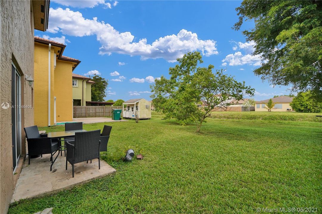 Недавно продано: $280,000 (3 спален, 2 ванн, 1507 Квадратных фут)