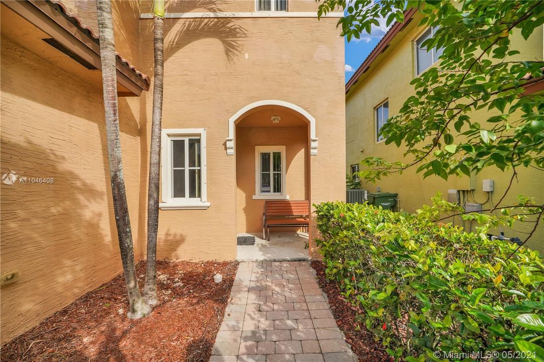 Недавно продано: $280,000 (3 спален, 2 ванн, 1507 Квадратных фут)