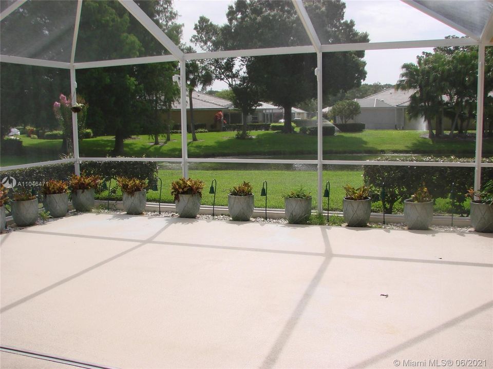 最近售出: $215,000 (2 贝兹, 2 浴室, 1152 平方英尺)