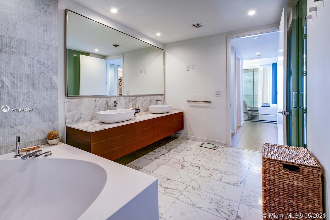 Недавно арендовано: $25,000 (2 спален, 3 ванн, 2121 Квадратных фут)