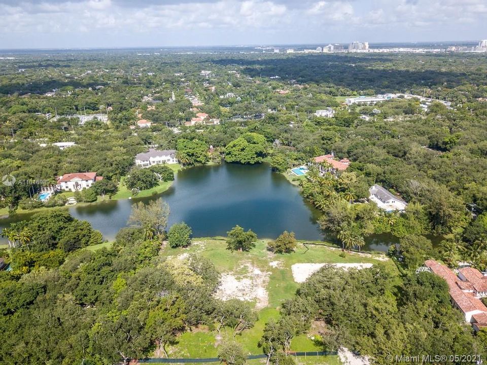 Recently Sold: $5,950,000 (1.44 acres)