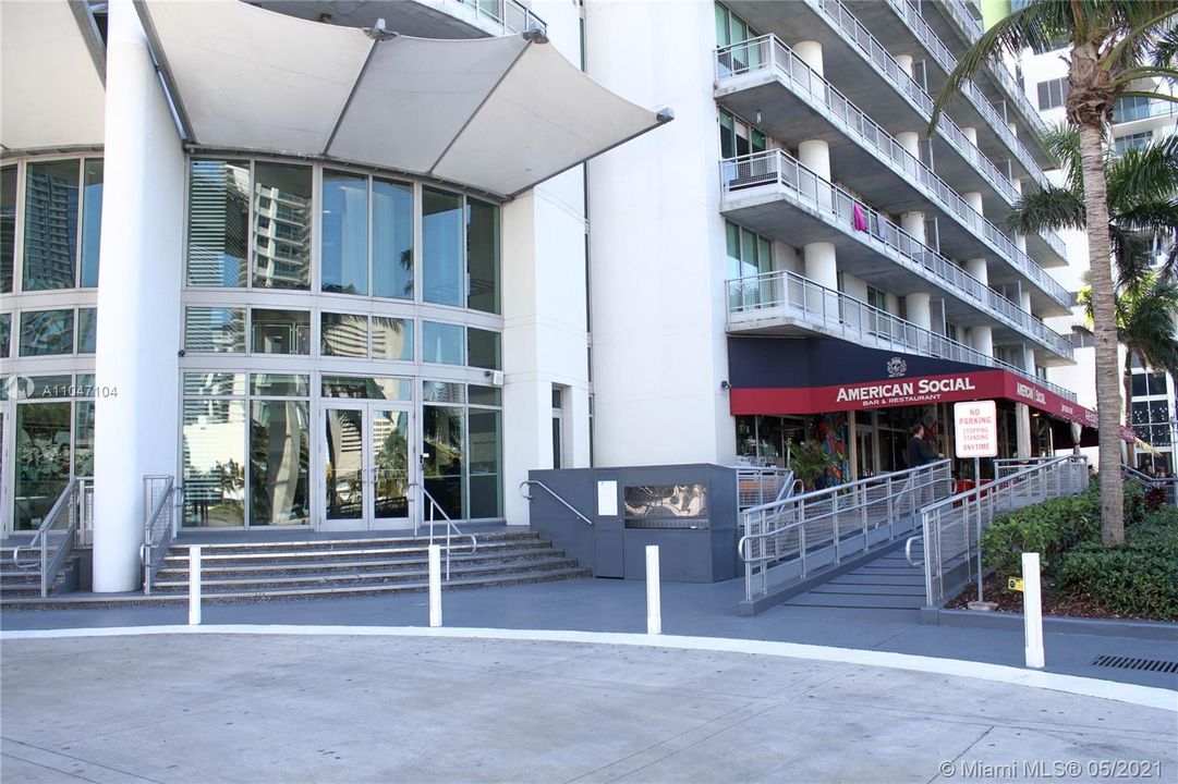 最近租的: $2,400 (1 贝兹, 1 浴室, 795 平方英尺)