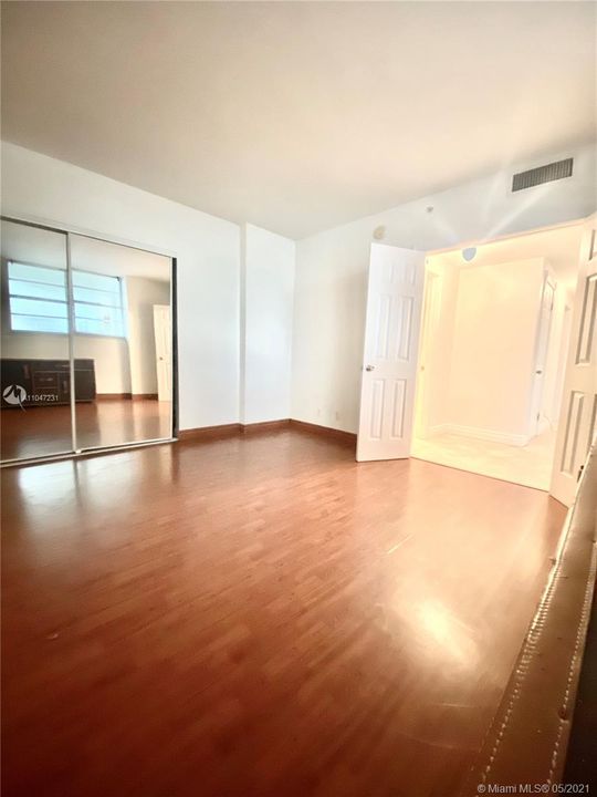 Recently Rented: $1,750 (1 beds, 1 baths, 816 Square Feet)