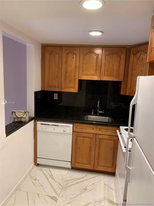 Recently Sold: $149,000 (1 beds, 1 baths, 536 Square Feet)