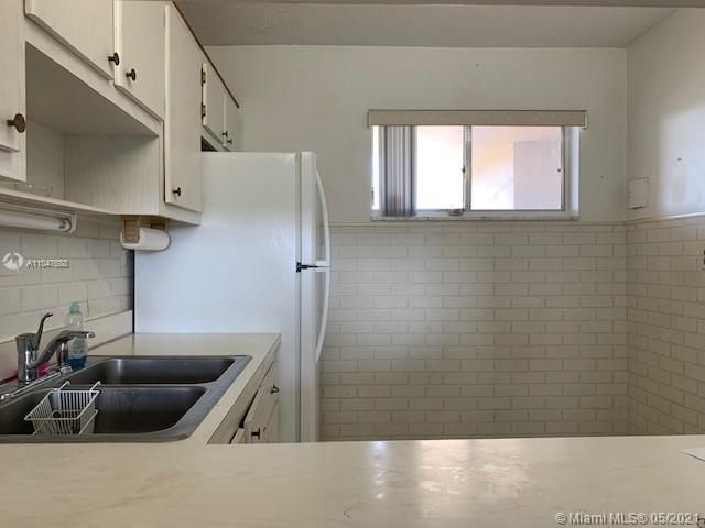 Recently Sold: $54,900 (1 beds, 1 baths, 744 Square Feet)