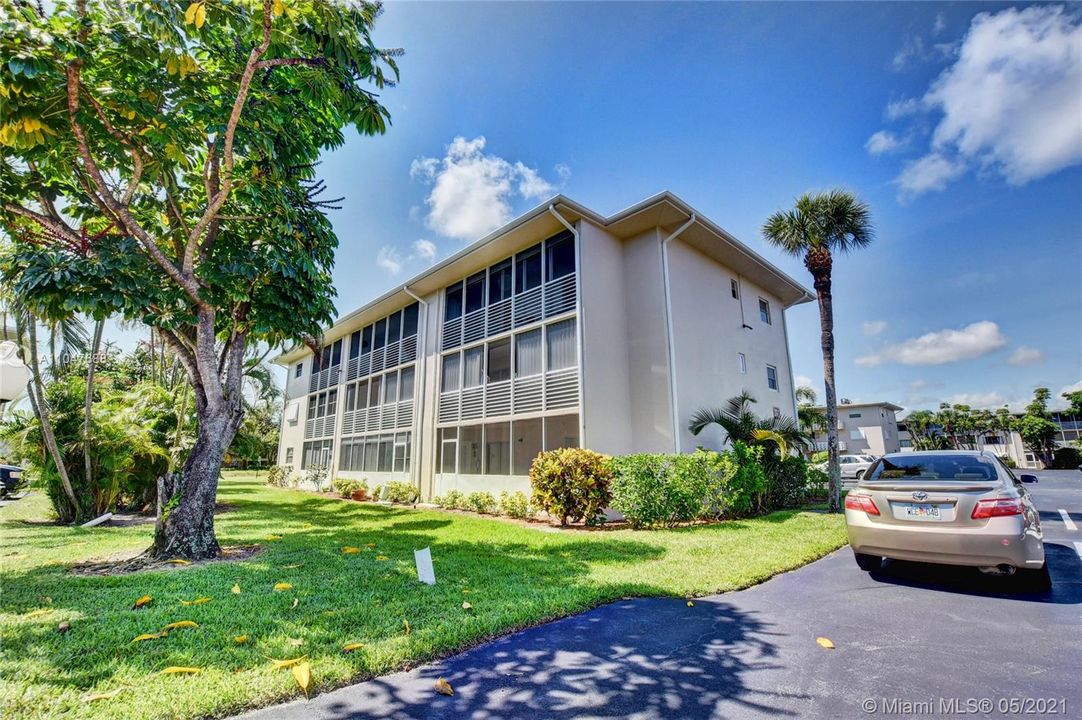 Recently Sold: $54,900 (1 beds, 1 baths, 744 Square Feet)