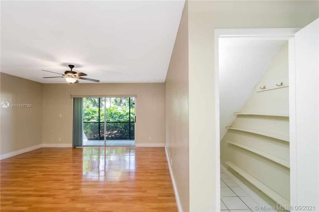 Recently Sold: $179,900 (2 beds, 2 baths, 1080 Square Feet)