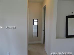 Недавно продано: $525,000 (5 спален, 3 ванн, 2436 Квадратных фут)