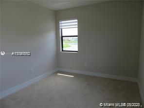 Недавно продано: $525,000 (5 спален, 3 ванн, 2436 Квадратных фут)