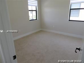 Недавно продано: $525,000 (5 спален, 3 ванн, 2436 Квадратных фут)