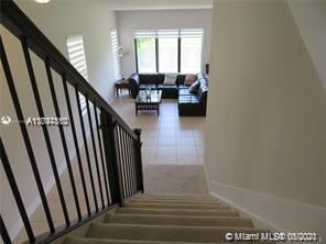 Недавно продано: $525,000 (5 спален, 3 ванн, 2436 Квадратных фут)