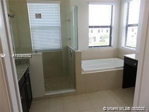 Недавно продано: $525,000 (5 спален, 3 ванн, 2436 Квадратных фут)