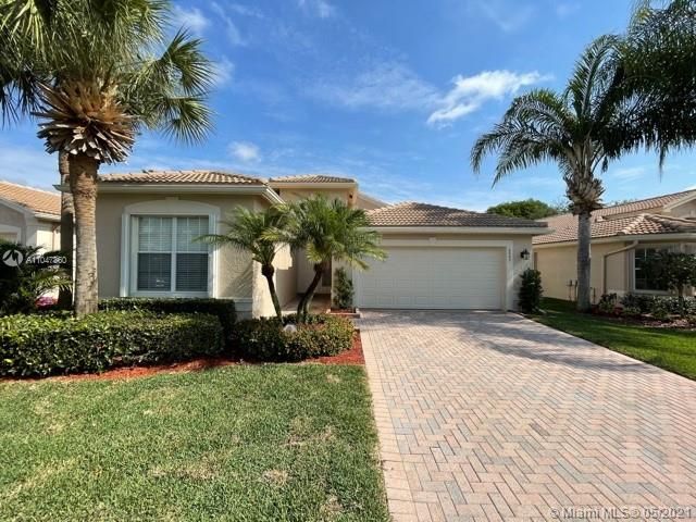 Recently Sold: $495,000 (3 beds, 2 baths, 2145 Square Feet)