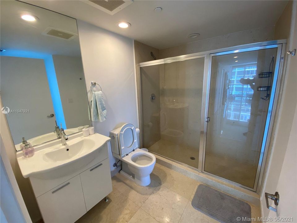 Недавно арендовано: $5,900 (2 спален, 2 ванн, 1327 Квадратных фут)