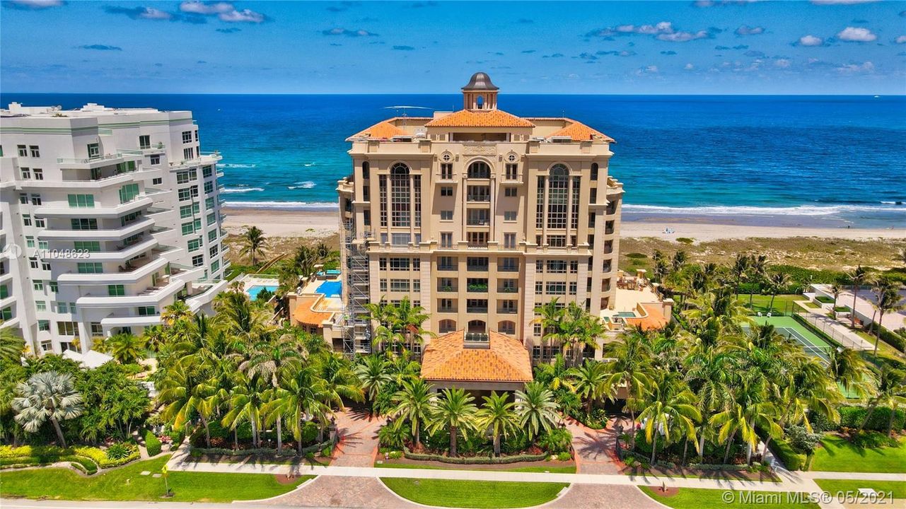 Recently Sold: $4,949,000 (4 beds, 4 baths, 4313 Square Feet)