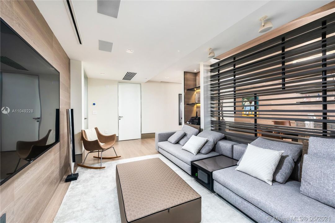 Recently Sold: $10,600,000 (3 beds, 4 baths, 0 Square Feet)