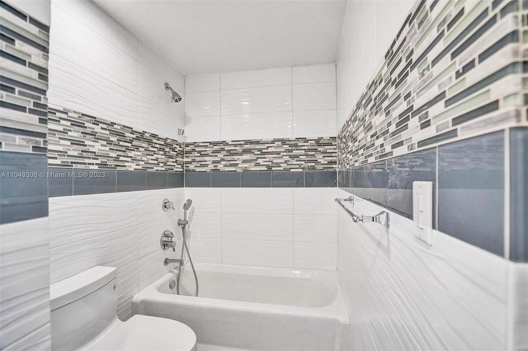 待售: $2,199,000 (3 贝兹, 3 浴室, 1520 平方英尺)