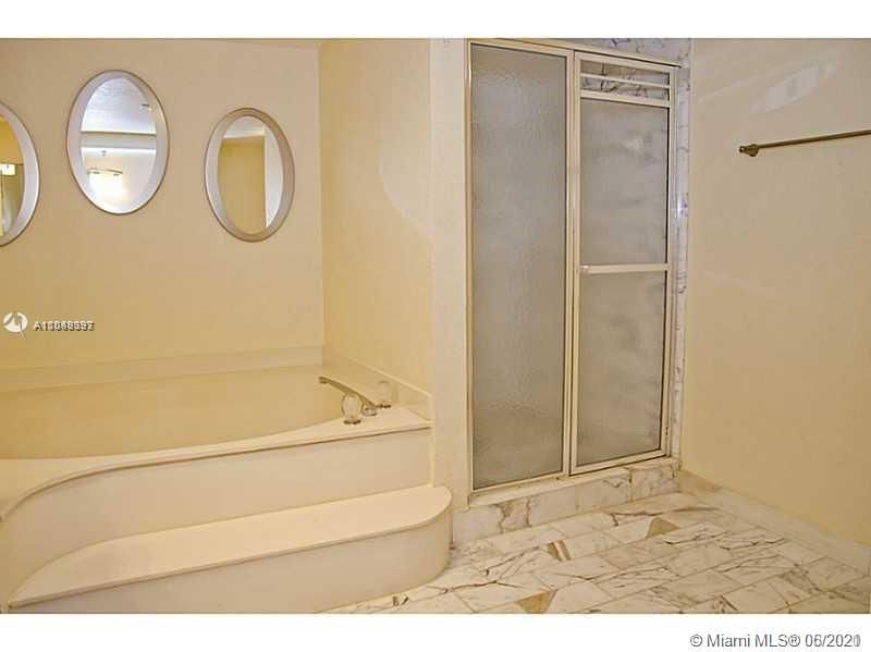 最近售出: $789,000 (2 贝兹, 2 浴室, 1477 平方英尺)