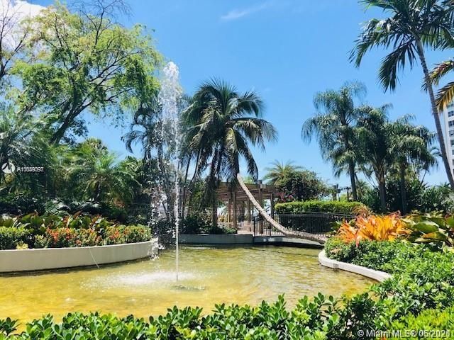 Recently Sold: $789,000 (2 beds, 2 baths, 1477 Square Feet)