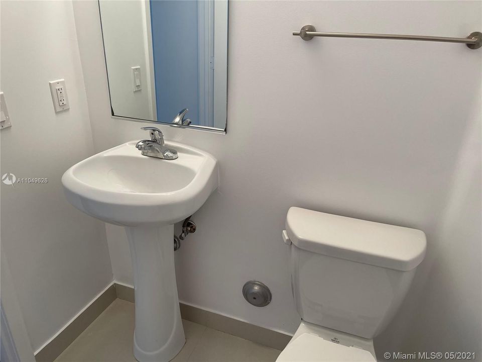 最近租的: $3,500 (4 贝兹, 2 浴室, 1567 平方英尺)