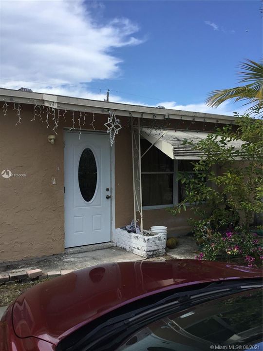 Recently Sold: $290,000 (3 beds, 1 baths, 1009 Square Feet)
