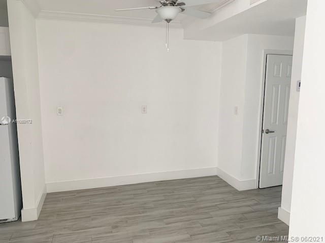 Recently Sold: $239,900 (1 beds, 1 baths, 617 Square Feet)