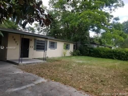 Recently Rented: $925 (3 beds, 1 baths, 0 Square Feet)