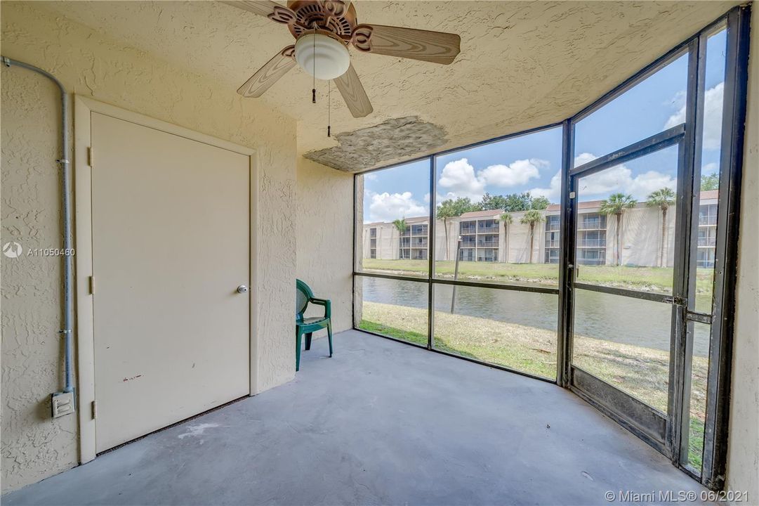 最近售出: $170,000 (2 贝兹, 2 浴室, 820 平方英尺)