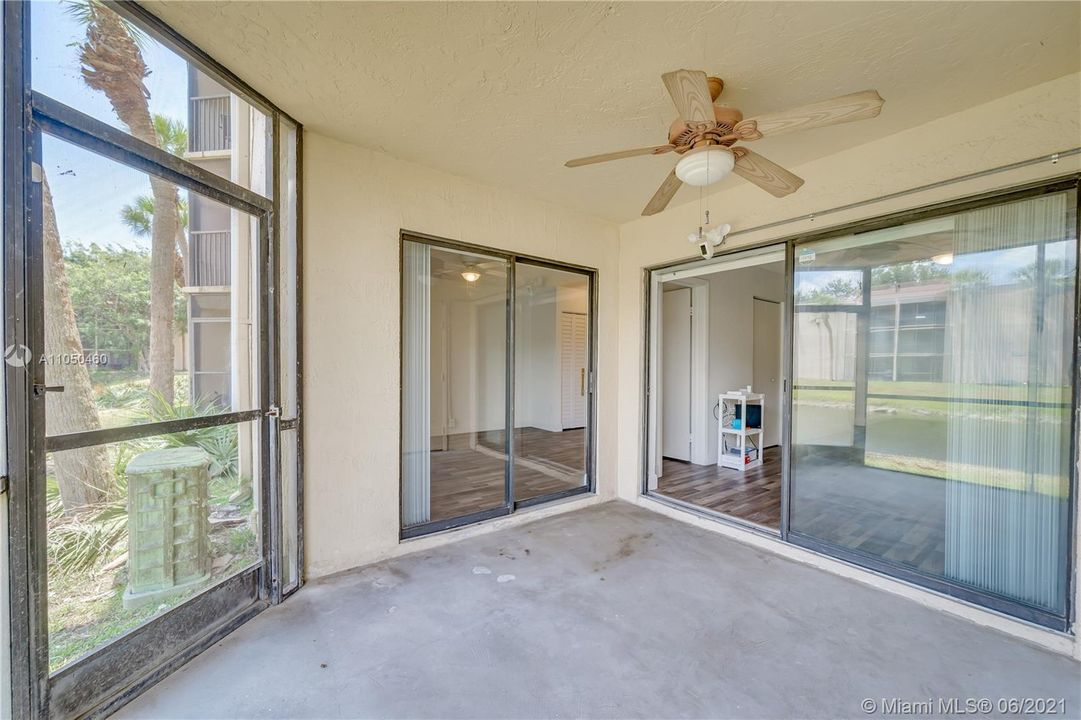 最近售出: $170,000 (2 贝兹, 2 浴室, 820 平方英尺)