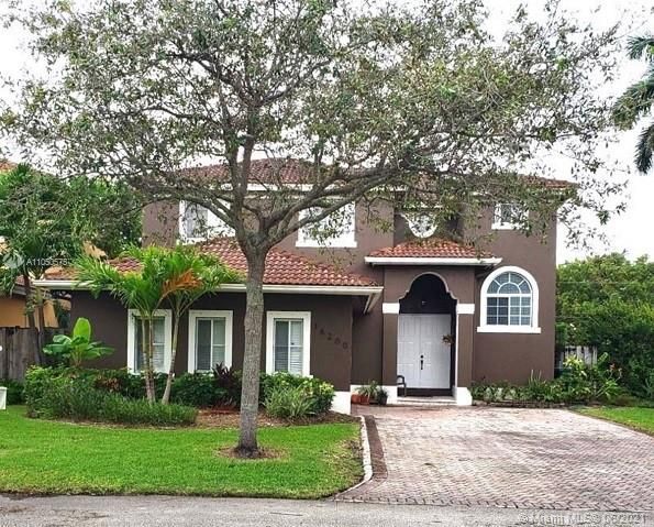 Recently Sold: $500,000 (6 beds, 4 baths, 2992 Square Feet)