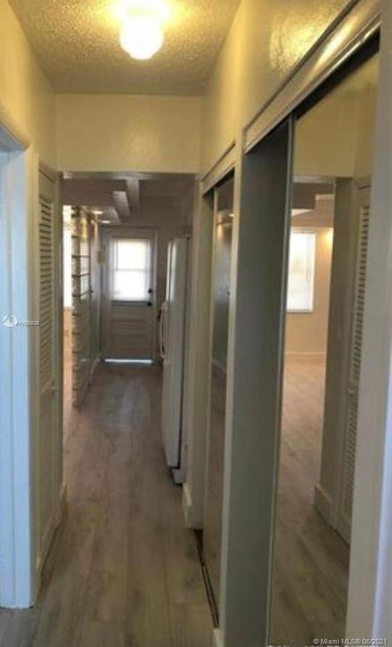 Recently Rented: $1,800 (1 beds, 1 baths, 590 Square Feet)