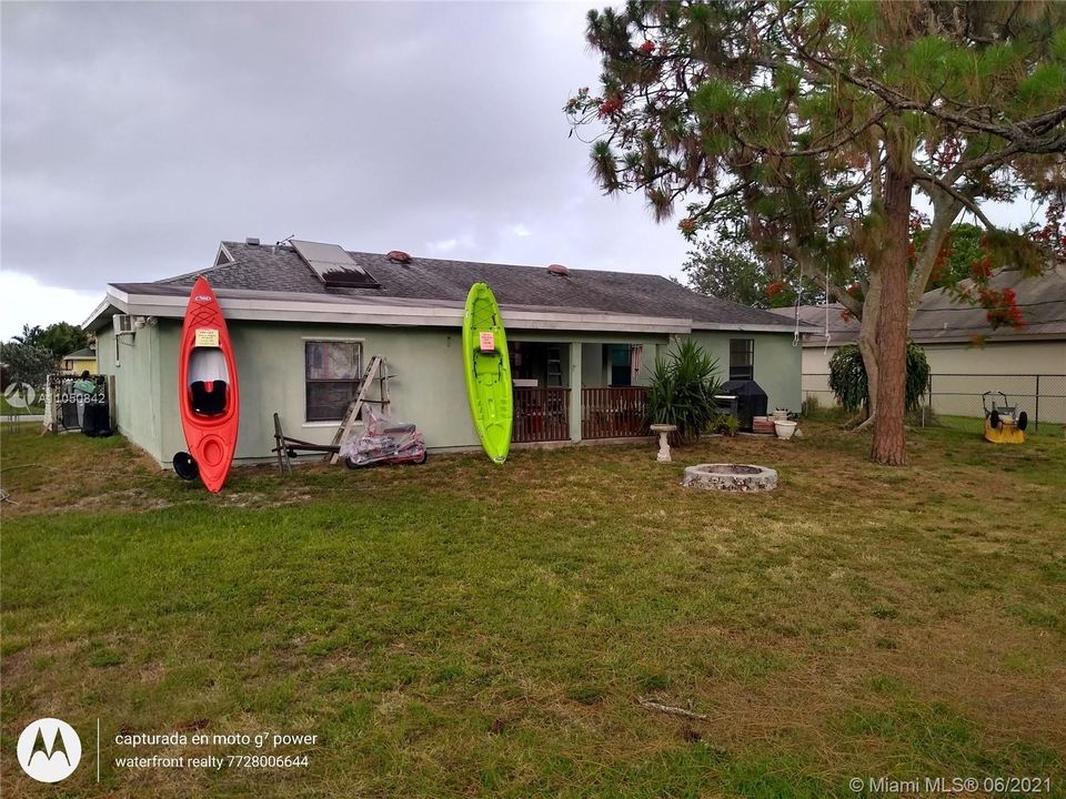 Недавно продано: $234,900 (3 спален, 2 ванн, 1296 Квадратных фут)