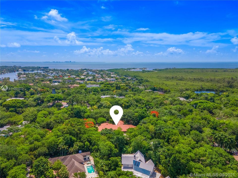 Fabulous location, next to the water and Matheson Hammock Park!