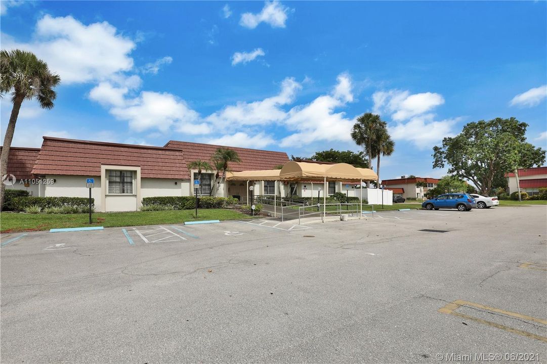 Recently Sold: $95,000 (1 beds, 1 baths, 660 Square Feet)