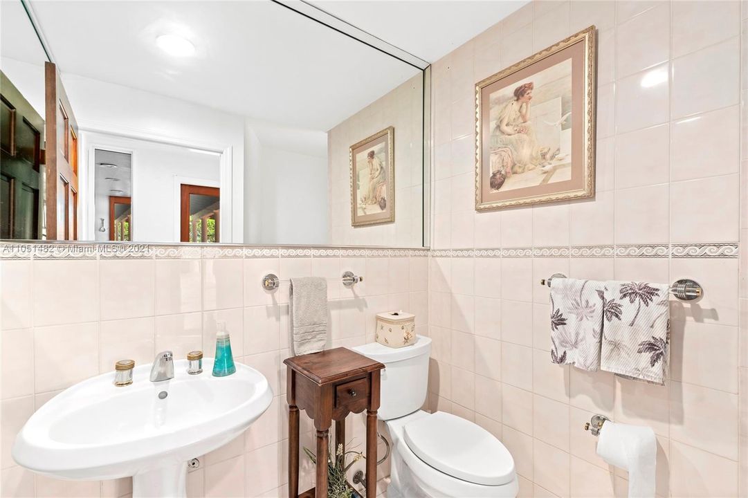 Недавно продано: $1,250,000 (5 спален, 5 ванн, 0 Квадратных фут)