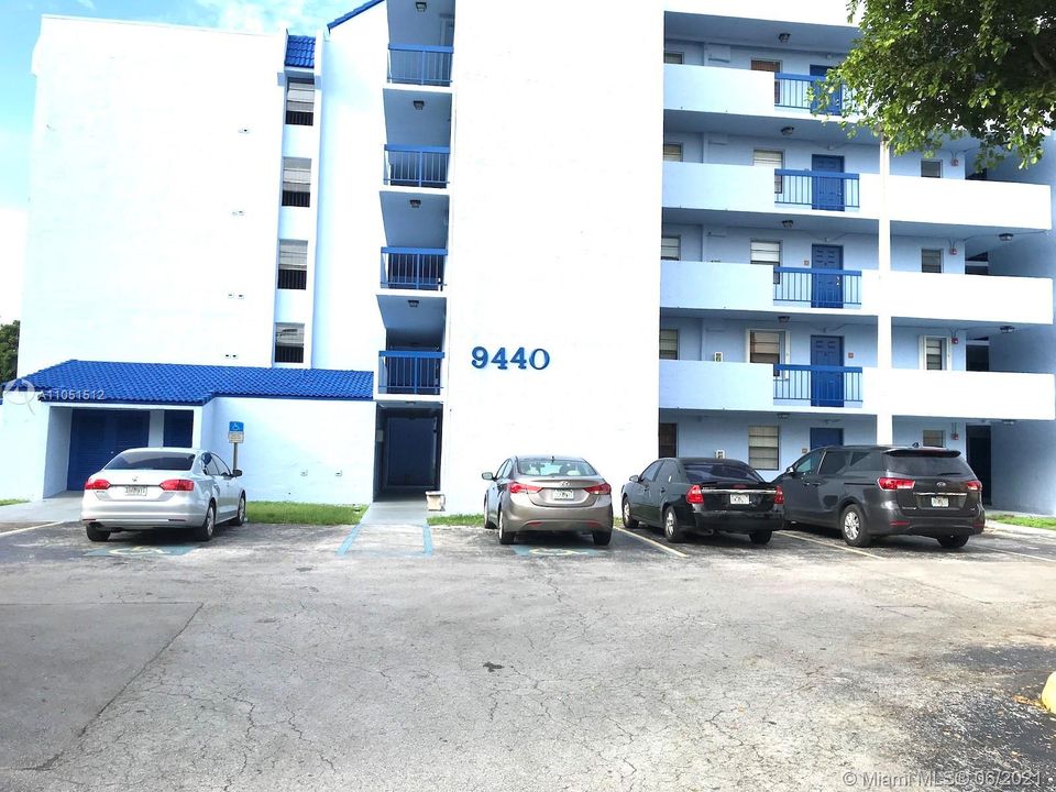 Recently Rented: $1,250 (1 beds, 1 baths, 676 Square Feet)