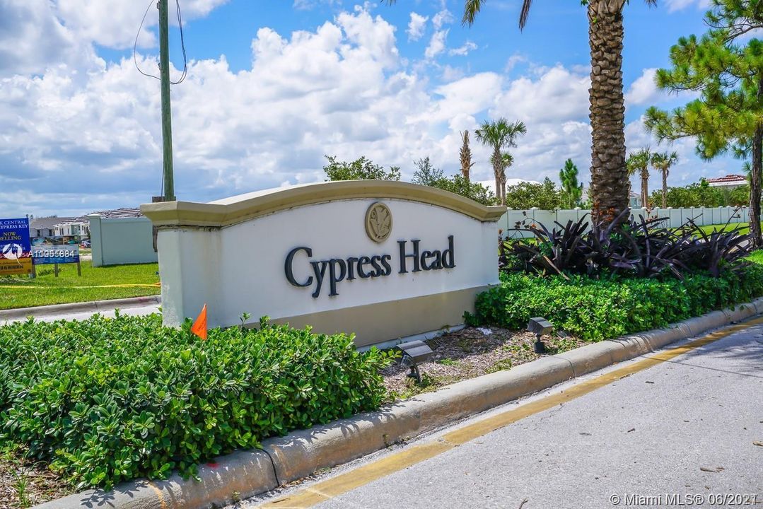 Recently Sold: $389,000 (3 beds, 2 baths, 2218 Square Feet)