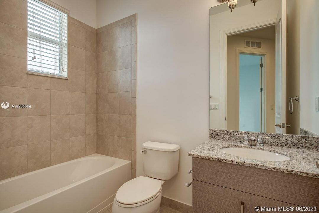 Recently Sold: $389,000 (3 beds, 2 baths, 2218 Square Feet)