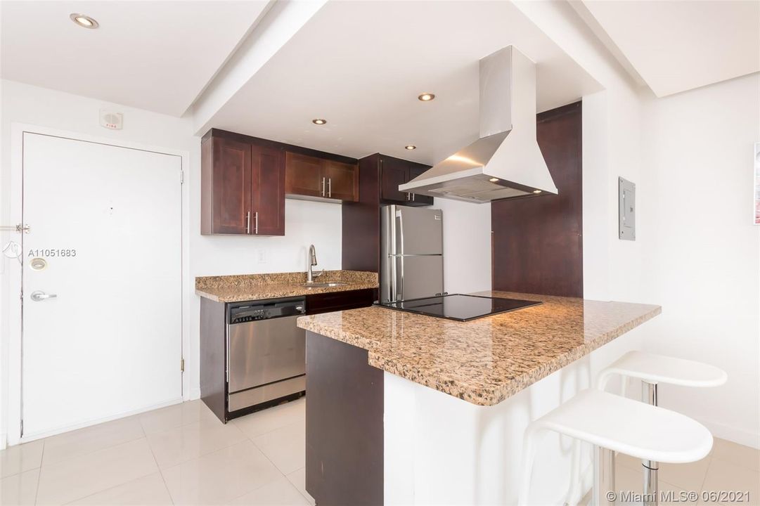 Недавно арендовано: $1,450 (1 спален, 1 ванн, 806 Квадратных фут)