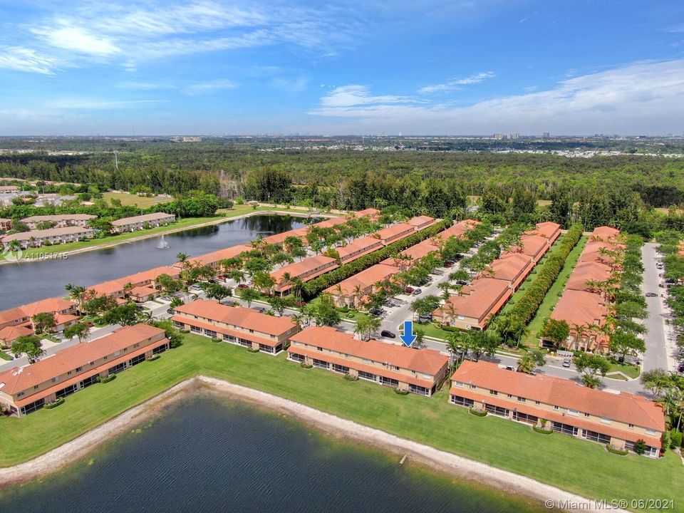 Recently Sold: $309,900 (3 beds, 2 baths, 1560 Square Feet)