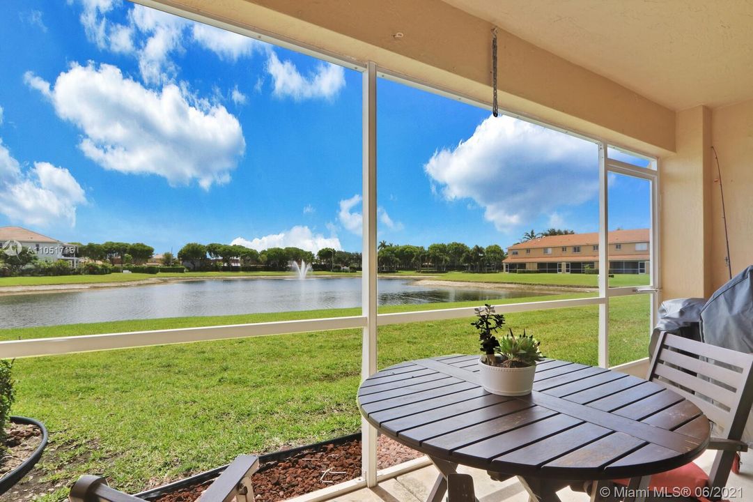 Recently Sold: $309,900 (3 beds, 2 baths, 1560 Square Feet)