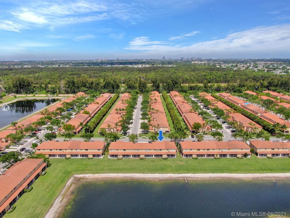 Recently Sold: $309,900 (3 beds, 2 baths, 1560 Square Feet)