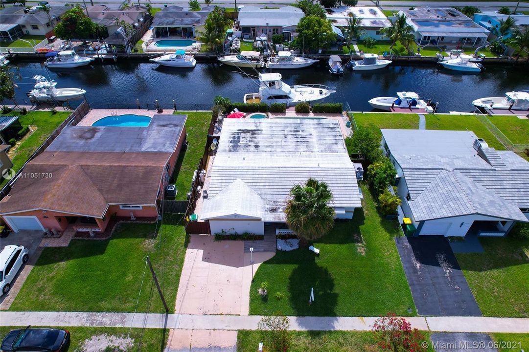 Recently Sold: $599,000 (4 beds, 2 baths, 2149 Square Feet)