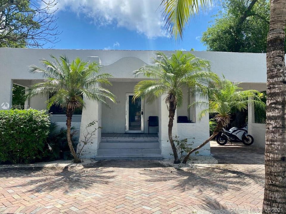 Recently Sold: $950,000 (0 beds, 0 baths, 2326 Square Feet)