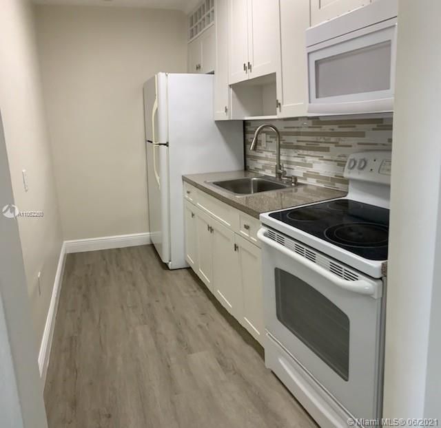 Recently Sold: $118,900 (1 beds, 1 baths, 540 Square Feet)