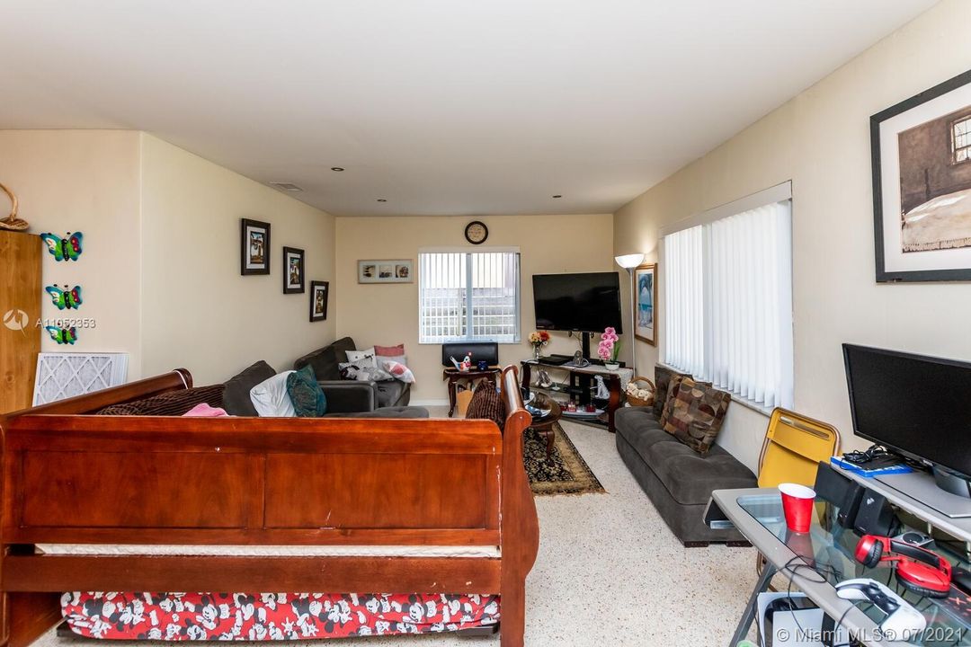 Vendido Recientemente: $974,000 (0 camas, 0 baños, 0 Pies cuadrados)